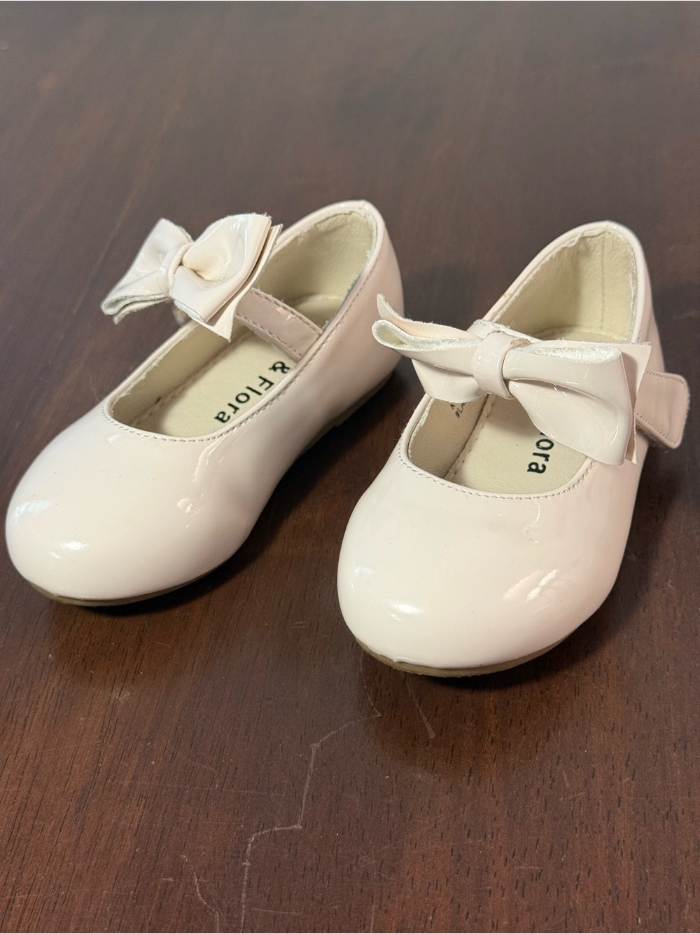 Felix & Flora Infant Child Girl White Dress Shoes Brown Glossy Size 5